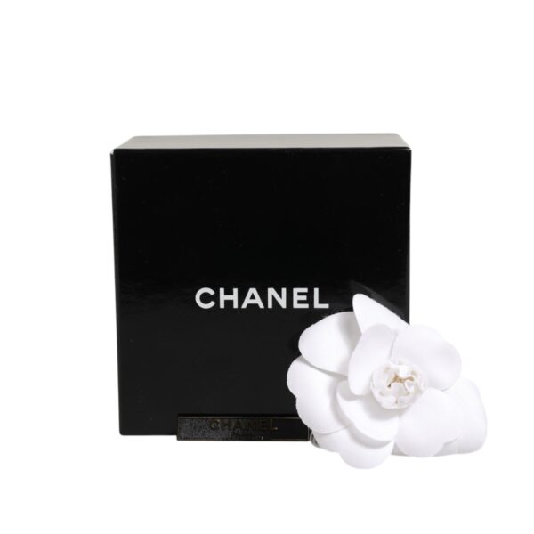 Chanel White flower Brooch