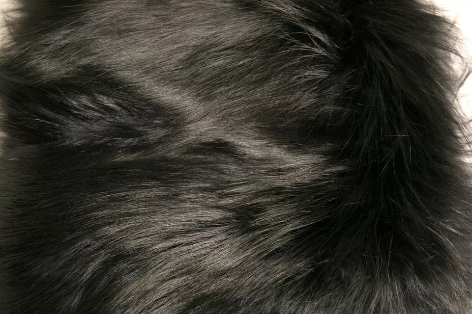 Dolce & Gabbana Black Fur Shoulder Collar Wrap Shawl Scarf - Image 5