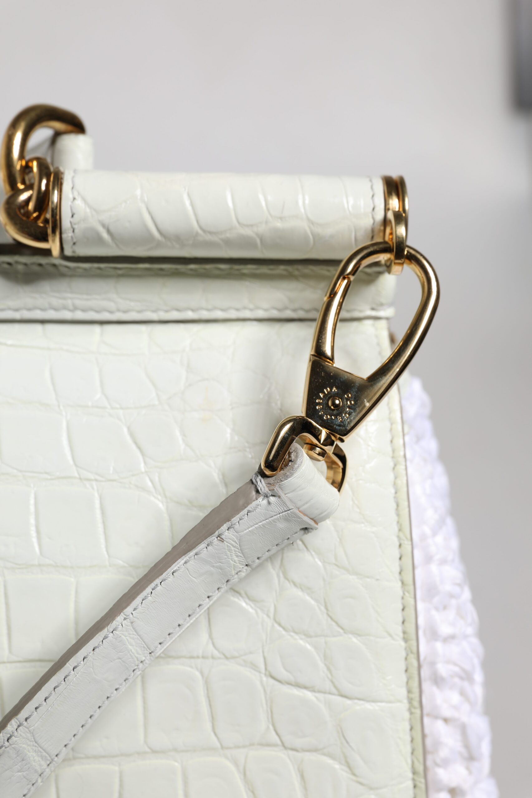 Dolce & Gabbana White Rafia Leather Top Handle Crossbody Bag - Image 8
