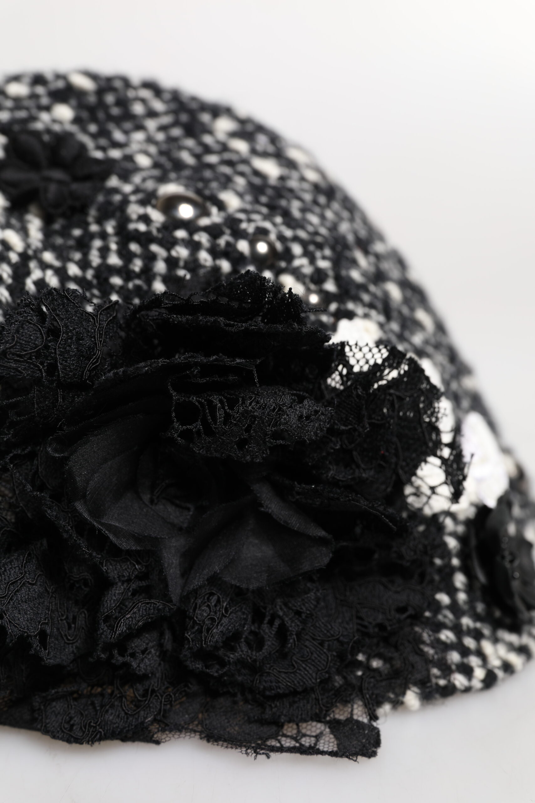 Dolce & Gabbana Black Wool White Floral Embellished Cloche Hat - Image 6
