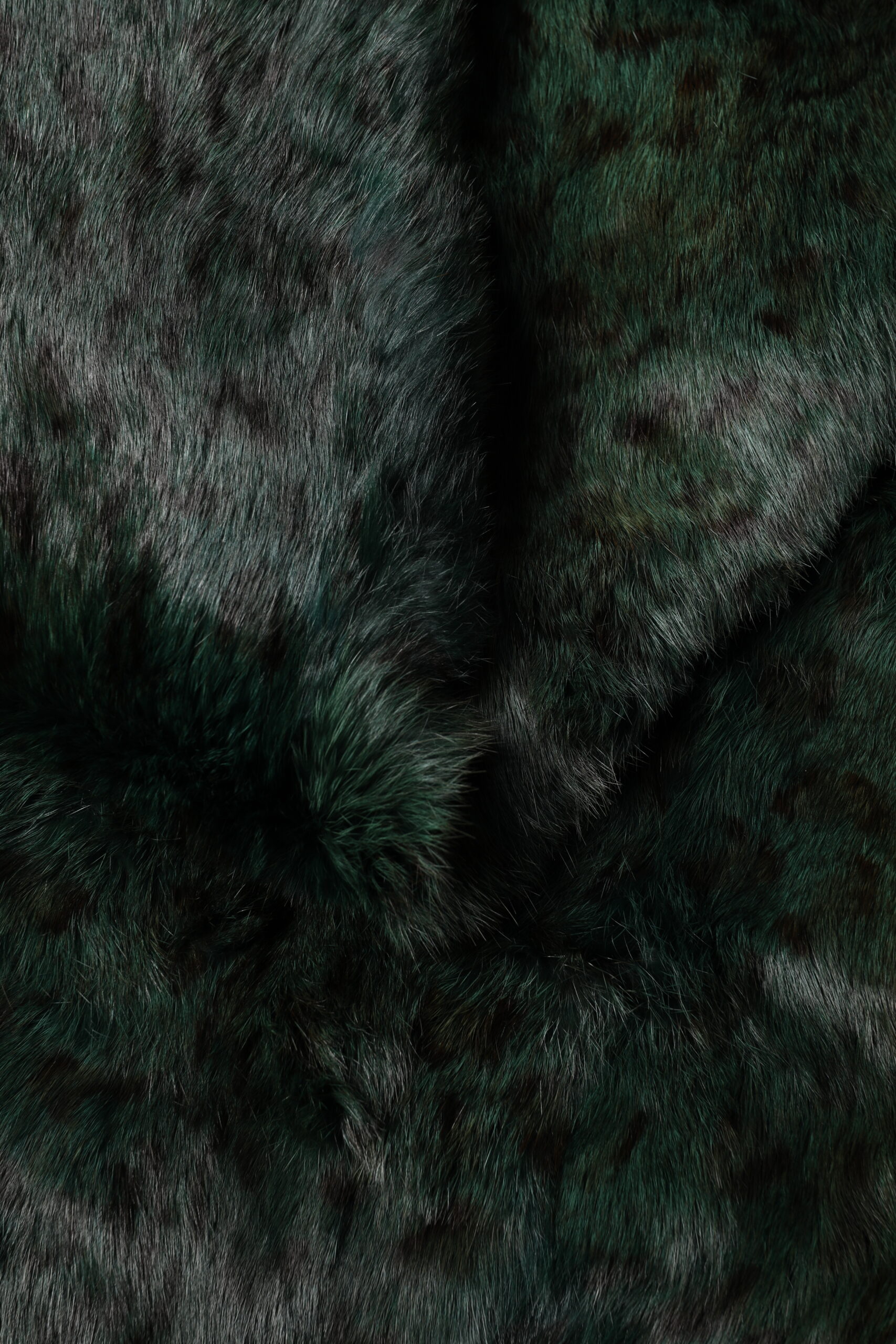 Dolce & Gabbana Black Green Stripe Fur Shawl Neck Wrap 180cm x49cm Scarf - Image 3