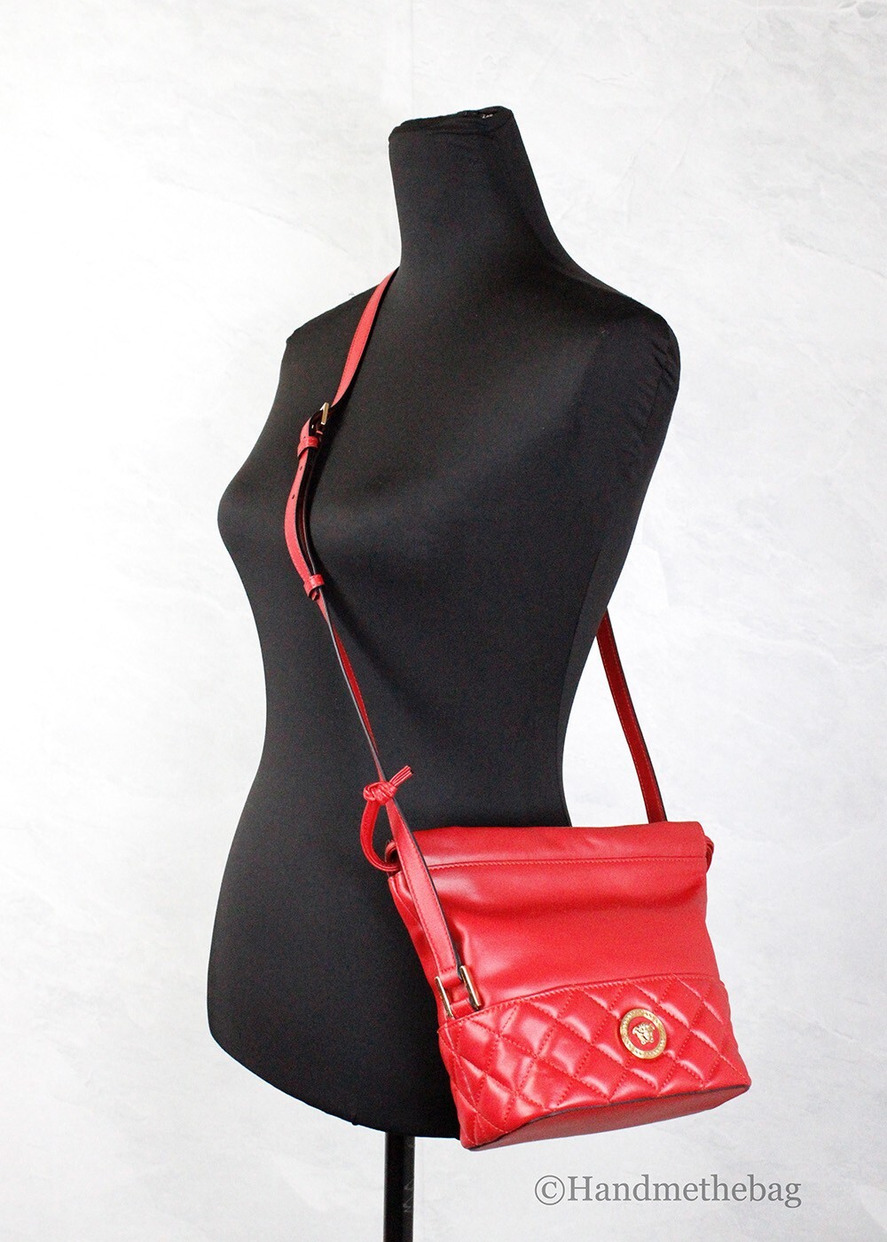 Versace Red Quilted Leather Drawstring Shoulder Bag Bucket Crossbody Handbag - Image 2