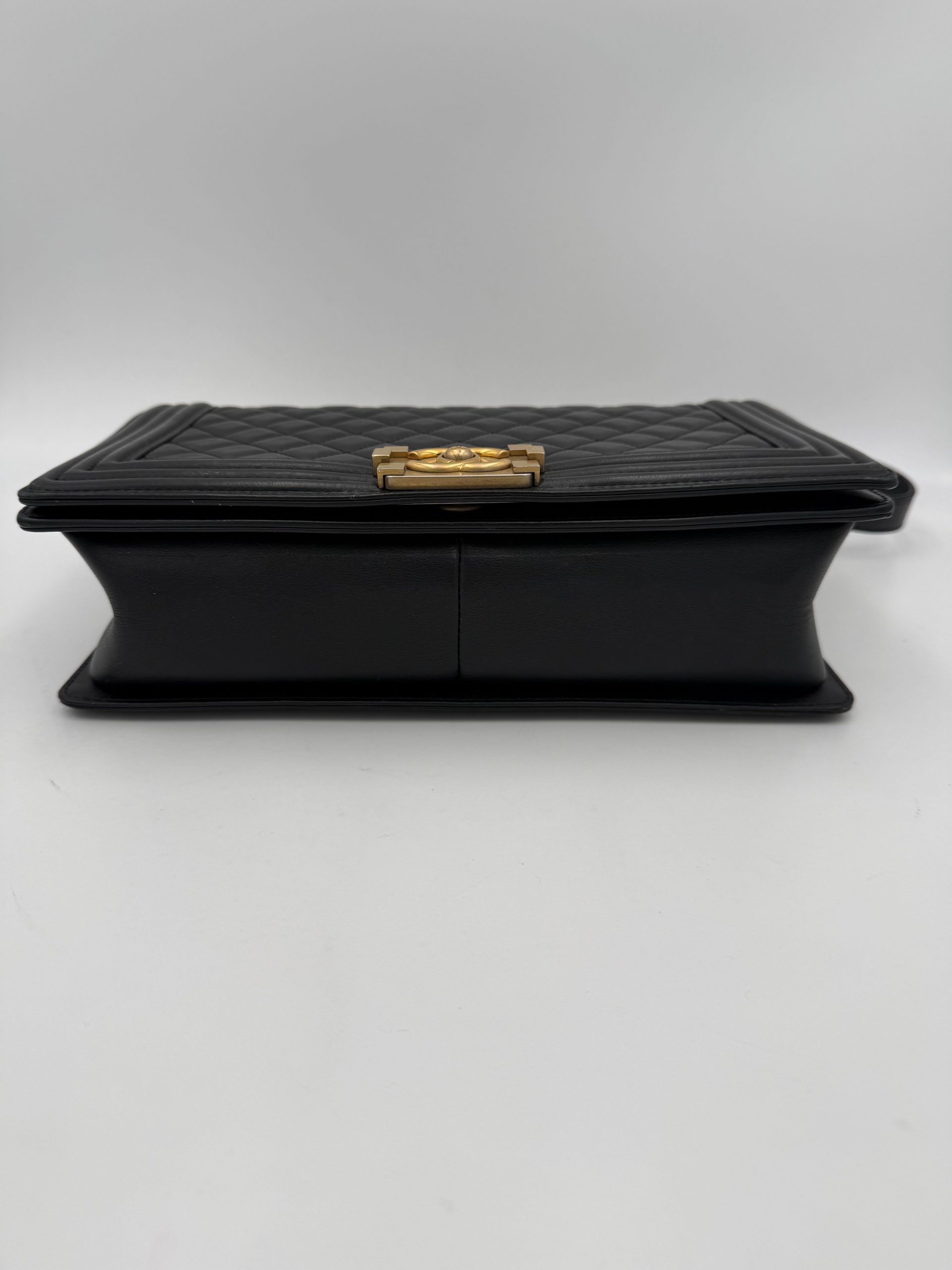 Chanel CHANEL BOY Large Handbag - Image 8